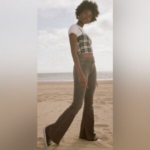 Hollister High rise Flare Jeans Size 25